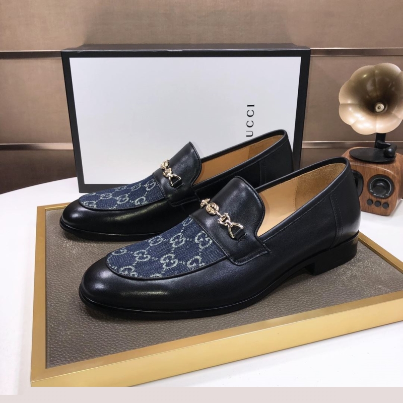 G*u*i leather shoes